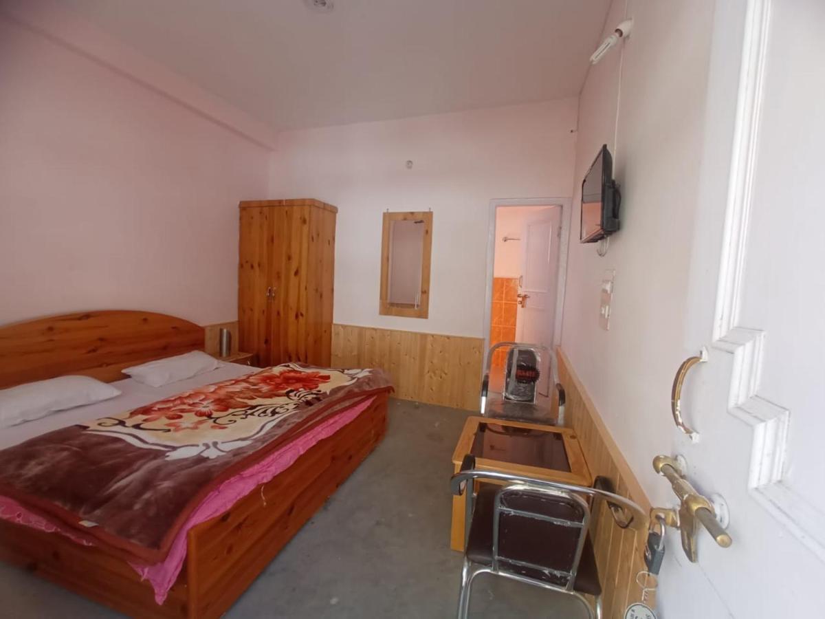 Snow Oak Guest House Kasol Zewnętrze zdjęcie