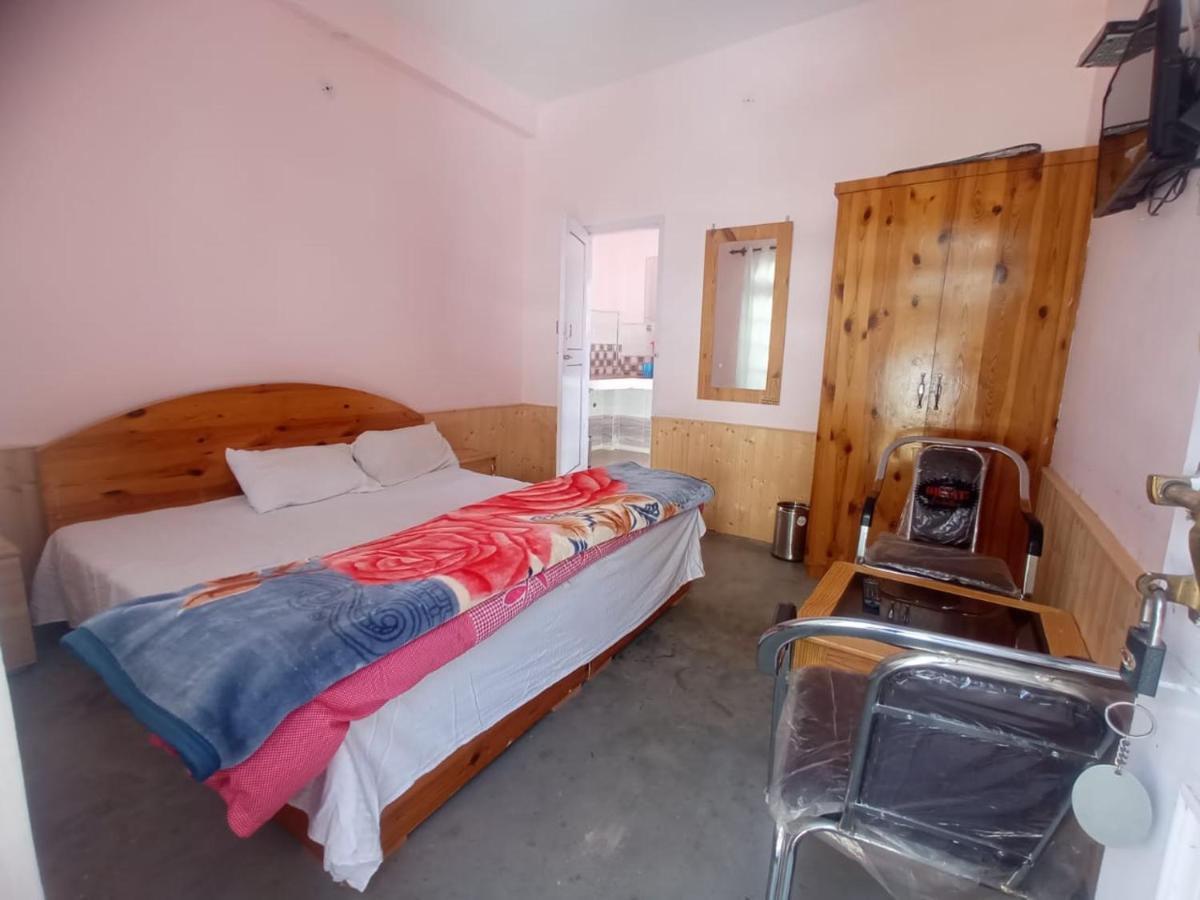 Snow Oak Guest House Kasol Zewnętrze zdjęcie
