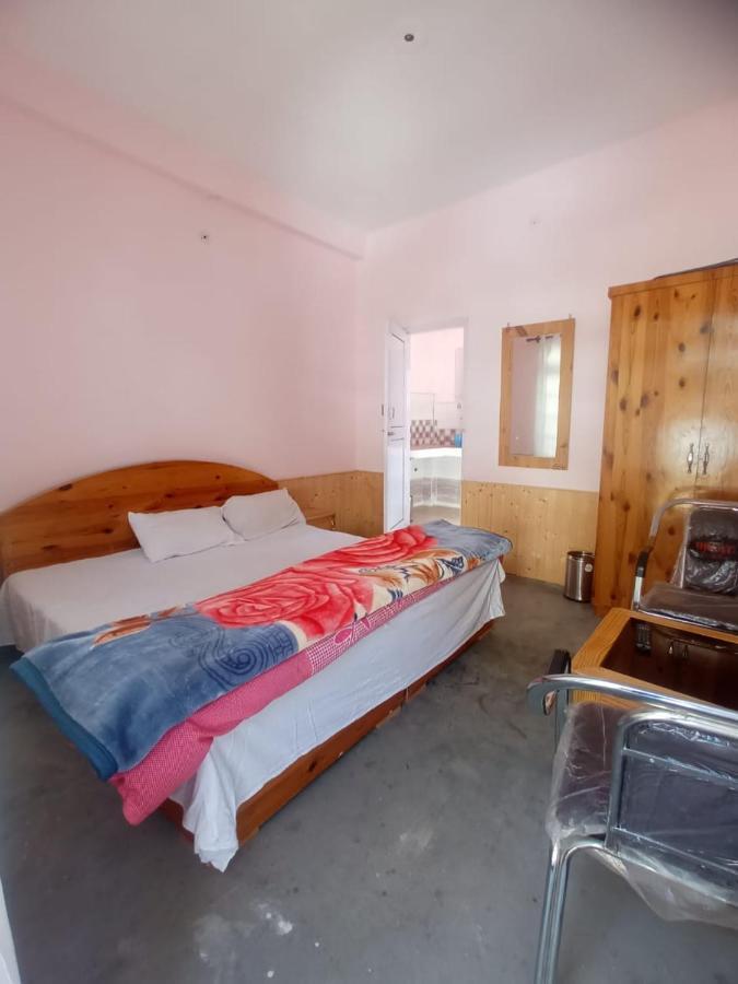 Snow Oak Guest House Kasol Zewnętrze zdjęcie